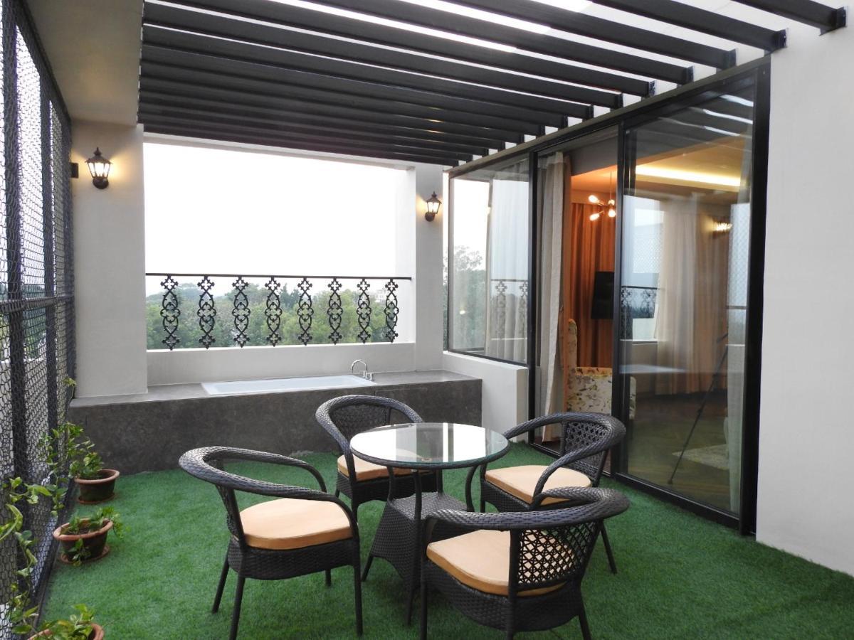 โรงแรมโปโลทาวเวอร์ อาคารทาลา อการ์ตาลา ภายนอก รูปภาพ